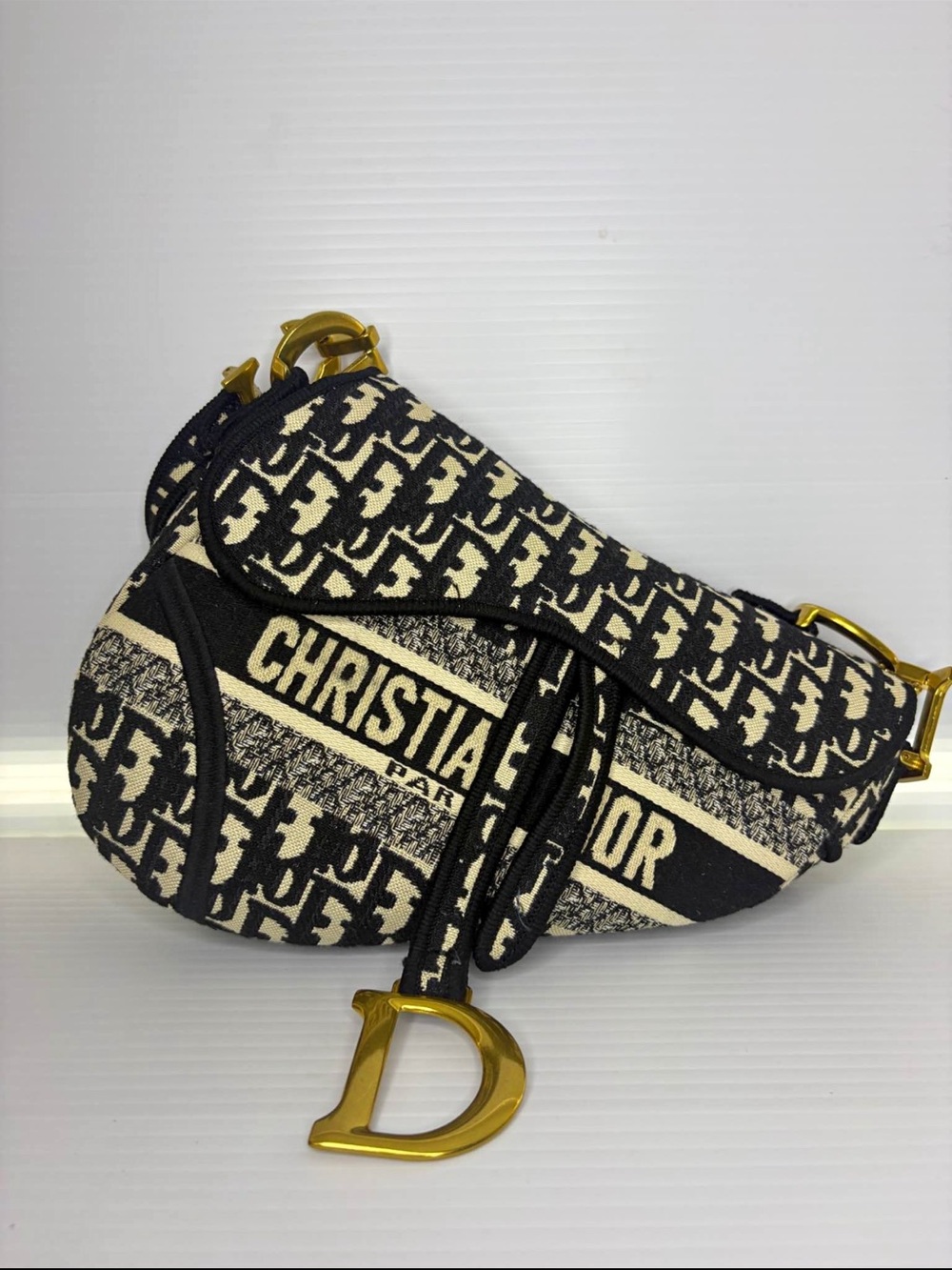 Black & Cream Saddle Bag